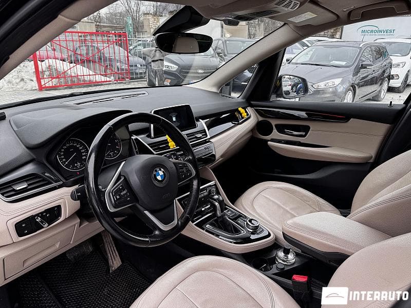 2017 BMW 216d — Miniatură 6