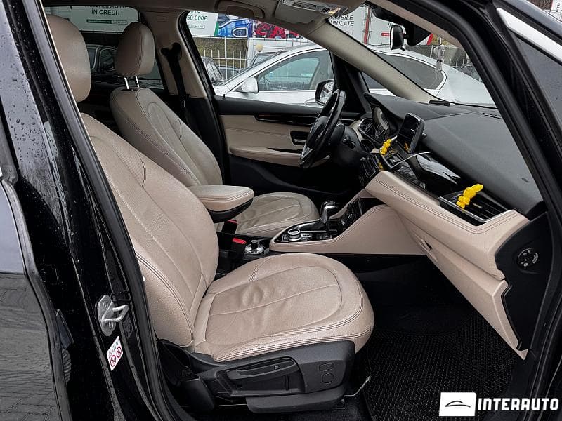 2017 BMW 216d — Miniatură 5