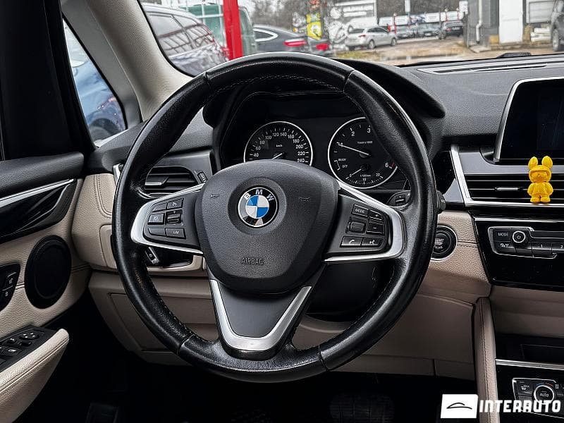2017 BMW 216d — Miniatură 8