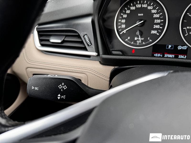 2017 BMW 216d — Miniatură 13