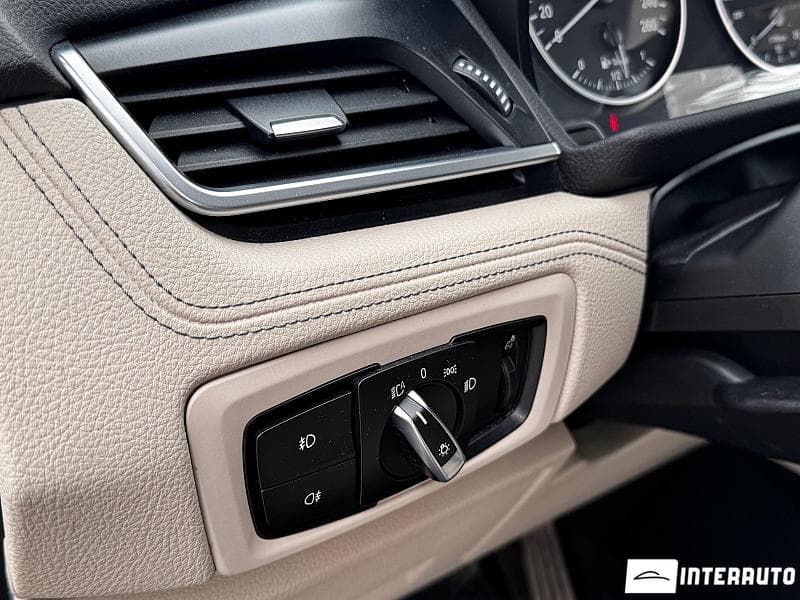 2017 BMW 216d — Miniatură 15