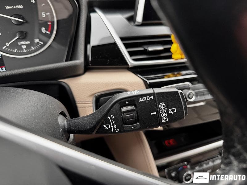 2017 BMW 216d — Miniatură 12