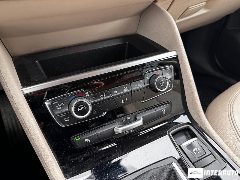 2017 BMW 216d — Miniatură 11