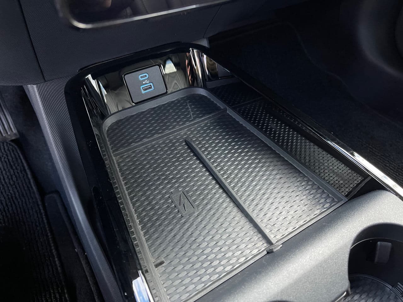 2021 Ford Mustang Mach-E — Miniatură 15