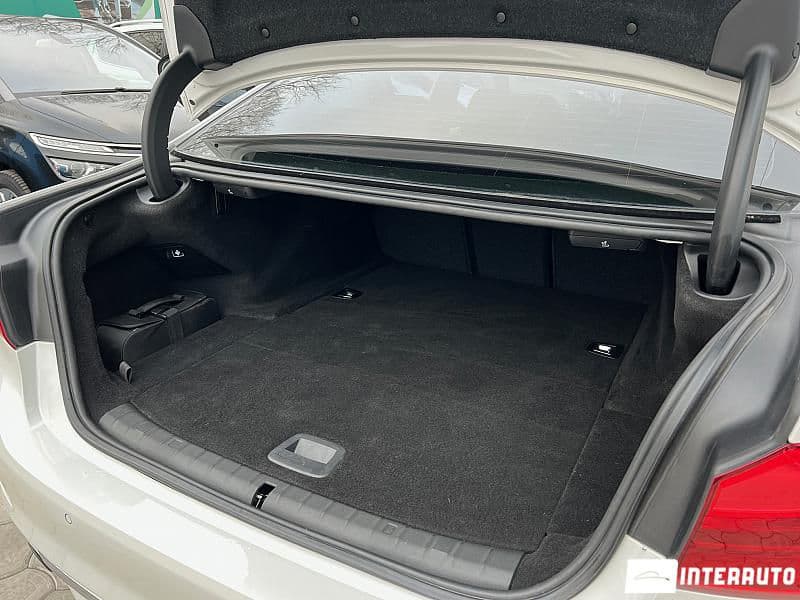 BMW 530e 2018 — Миниатюра 17