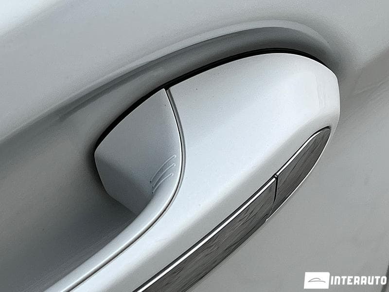 BMW 530e 2018 — Миниатюра 19