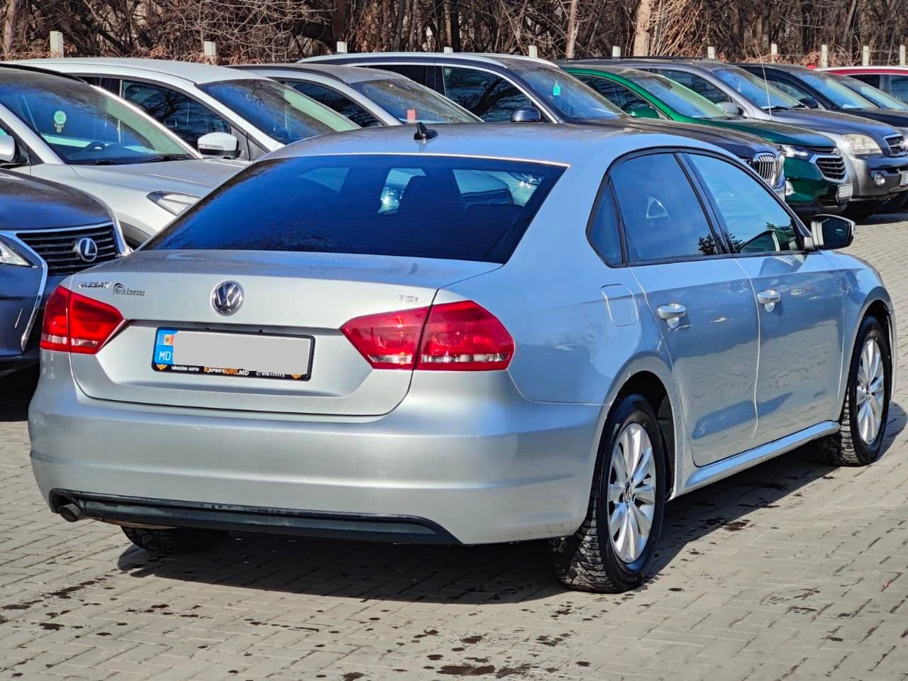 2015 Volkswagen Passat — Miniatură 2