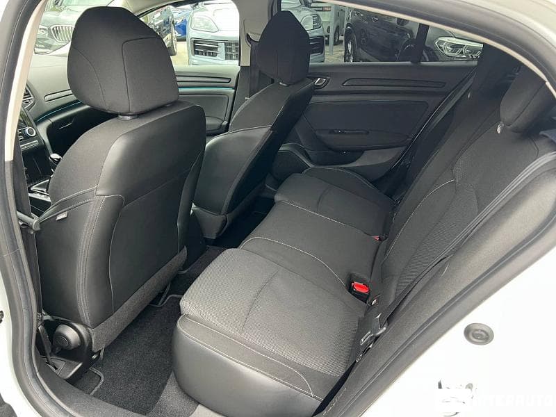2019 Renault Megane — Miniatură 16