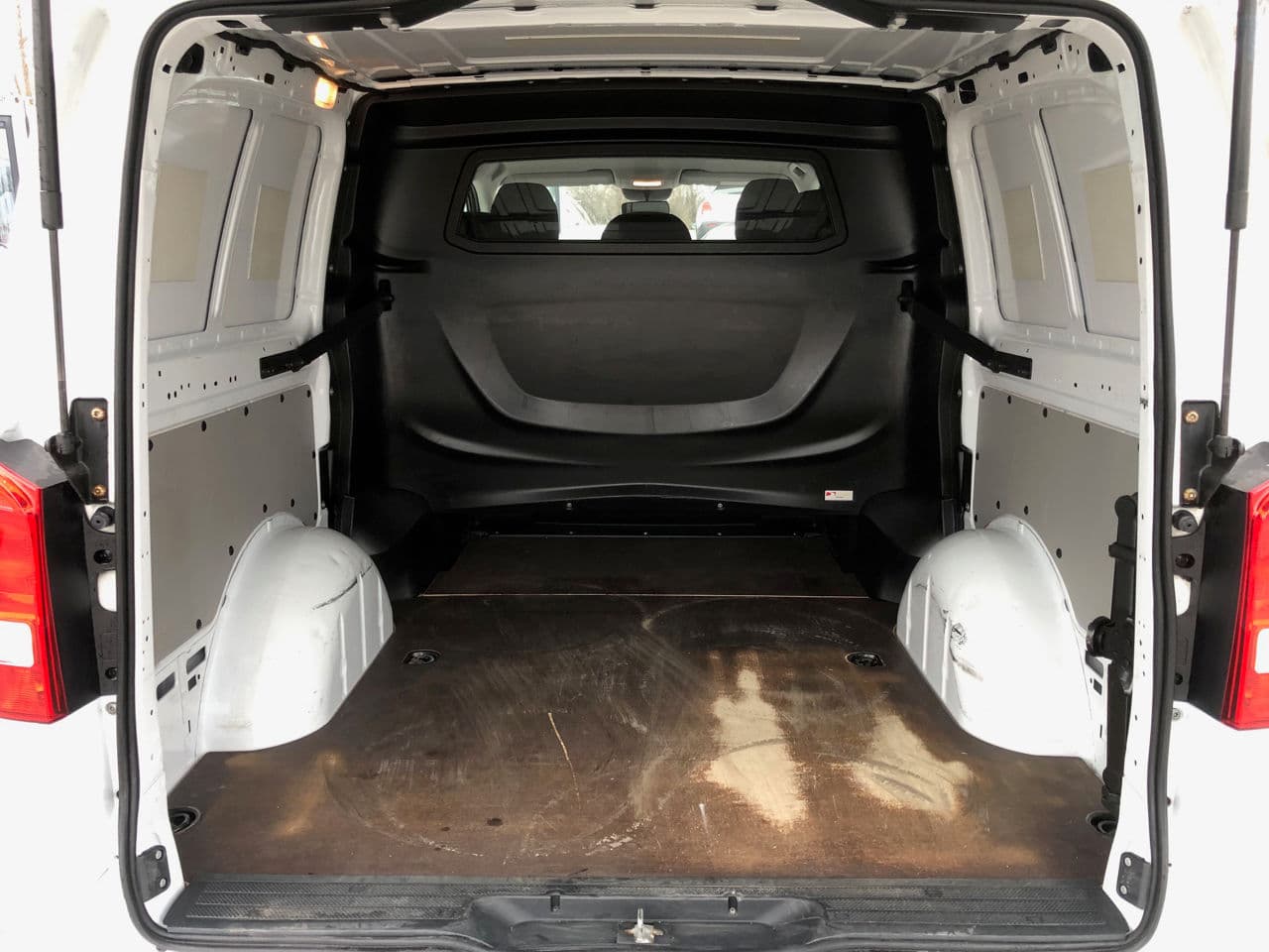 2016 Mercedes Vito — Miniatură 17