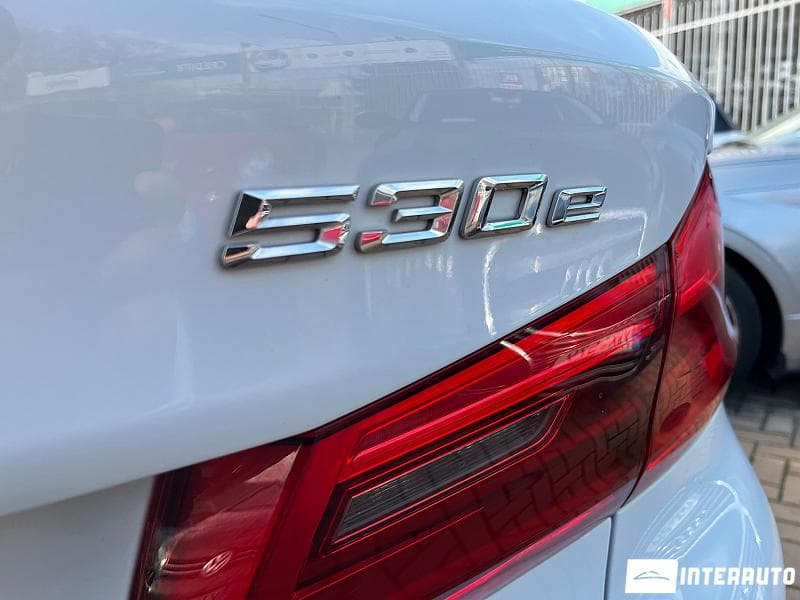 2018 BMW 530e — Miniatură 5