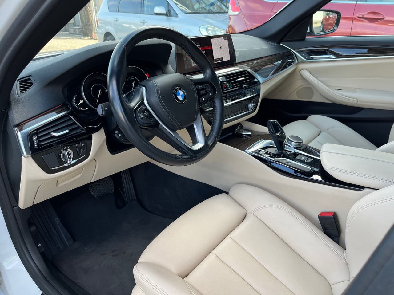 2018 BMW 530e — Miniatură 9