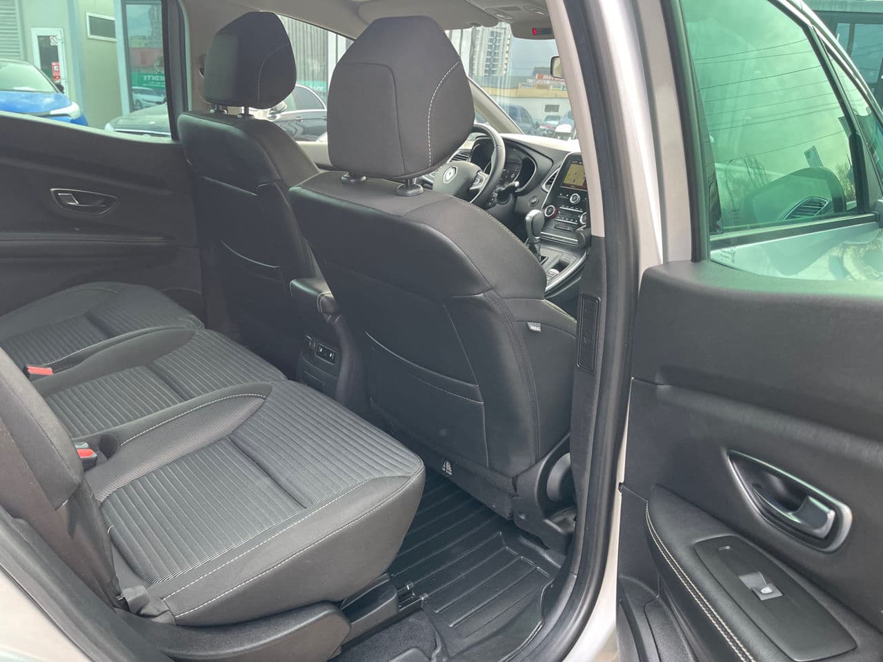 2019 Renault Scenic — Miniatură 15