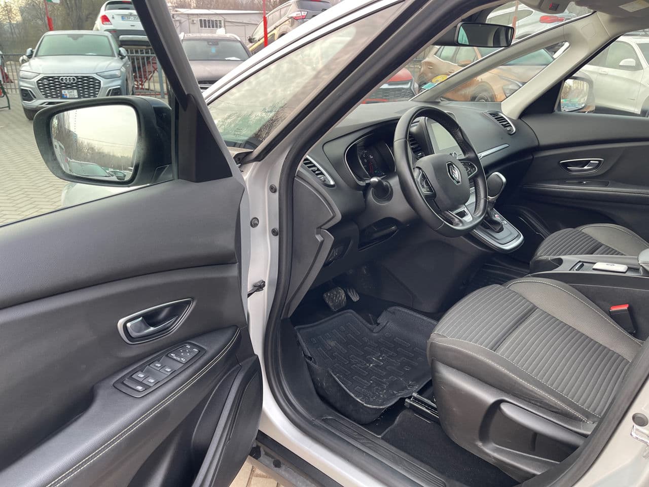 2019 Renault Scenic — Miniatură 6