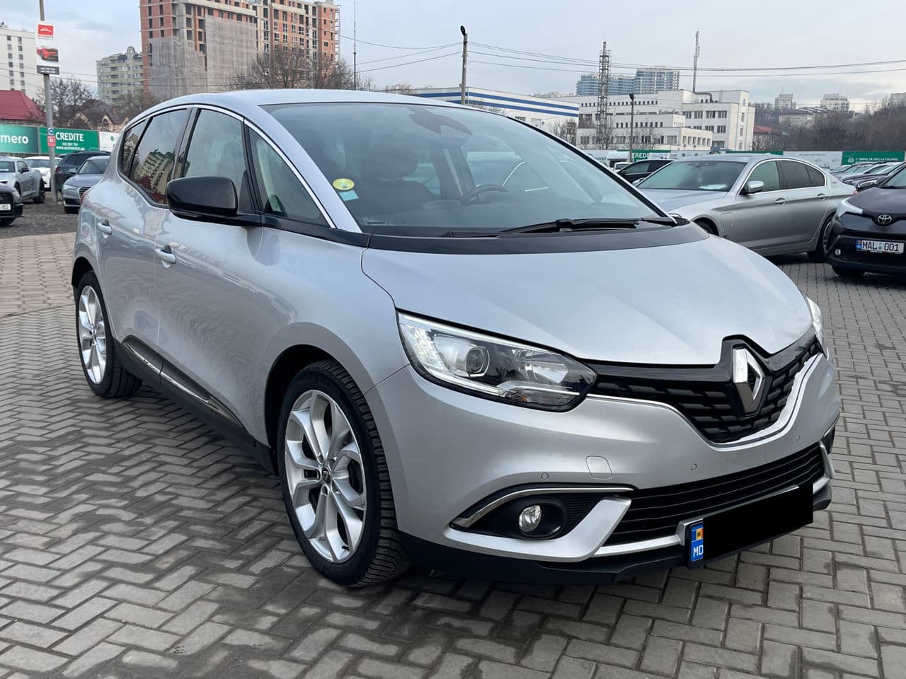 2019 Renault Scenic — Miniatură 2