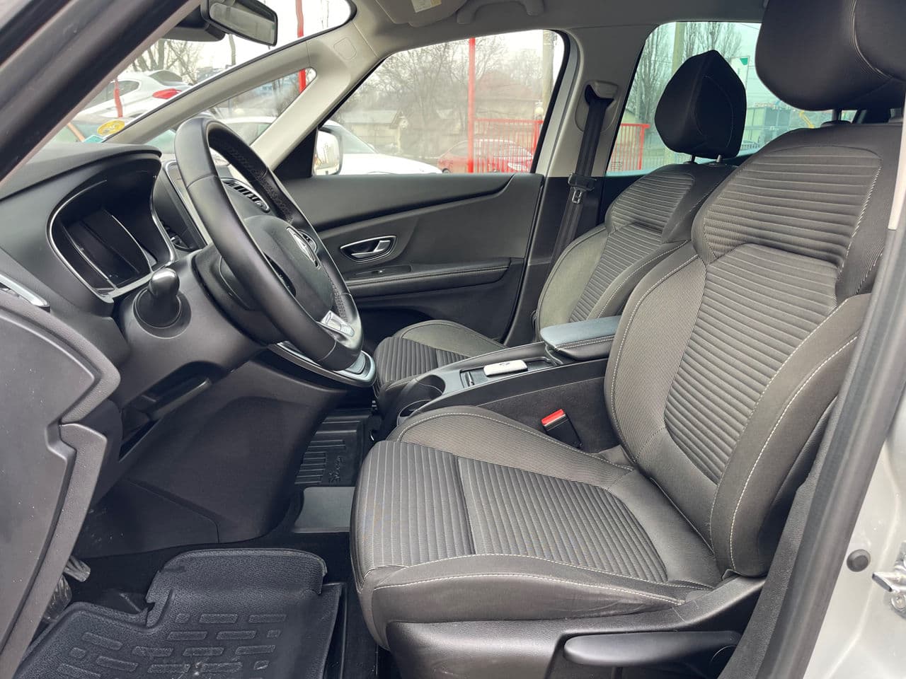 2019 Renault Scenic — Miniatură 7