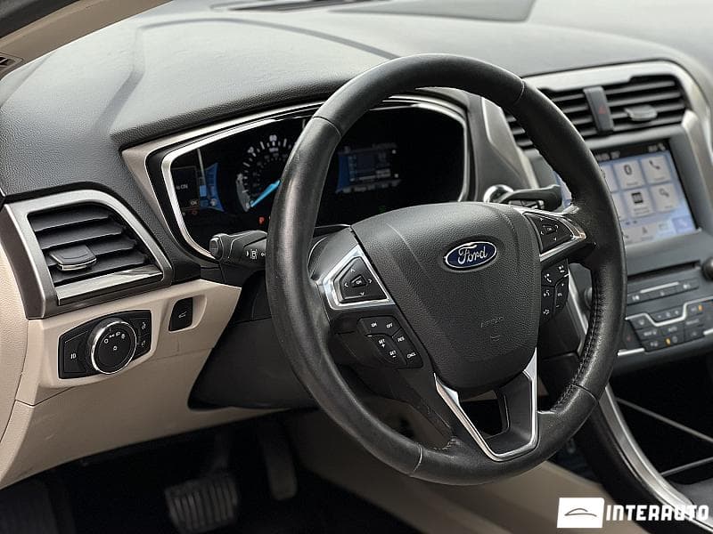 2017 Ford Fusion — Miniatură 14