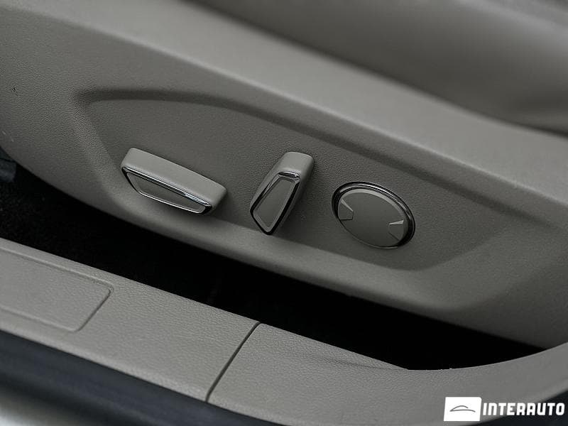 2017 Ford Fusion — Miniatură 28