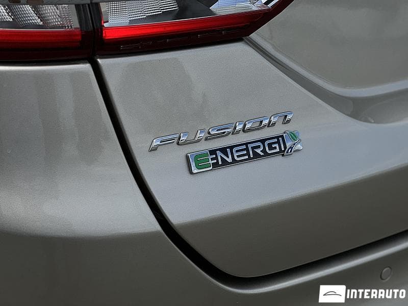 2017 Ford Fusion — Miniatură 8