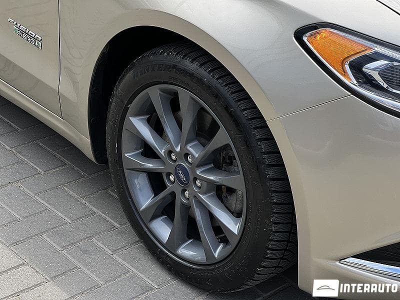 2017 Ford Fusion — Miniatură 7
