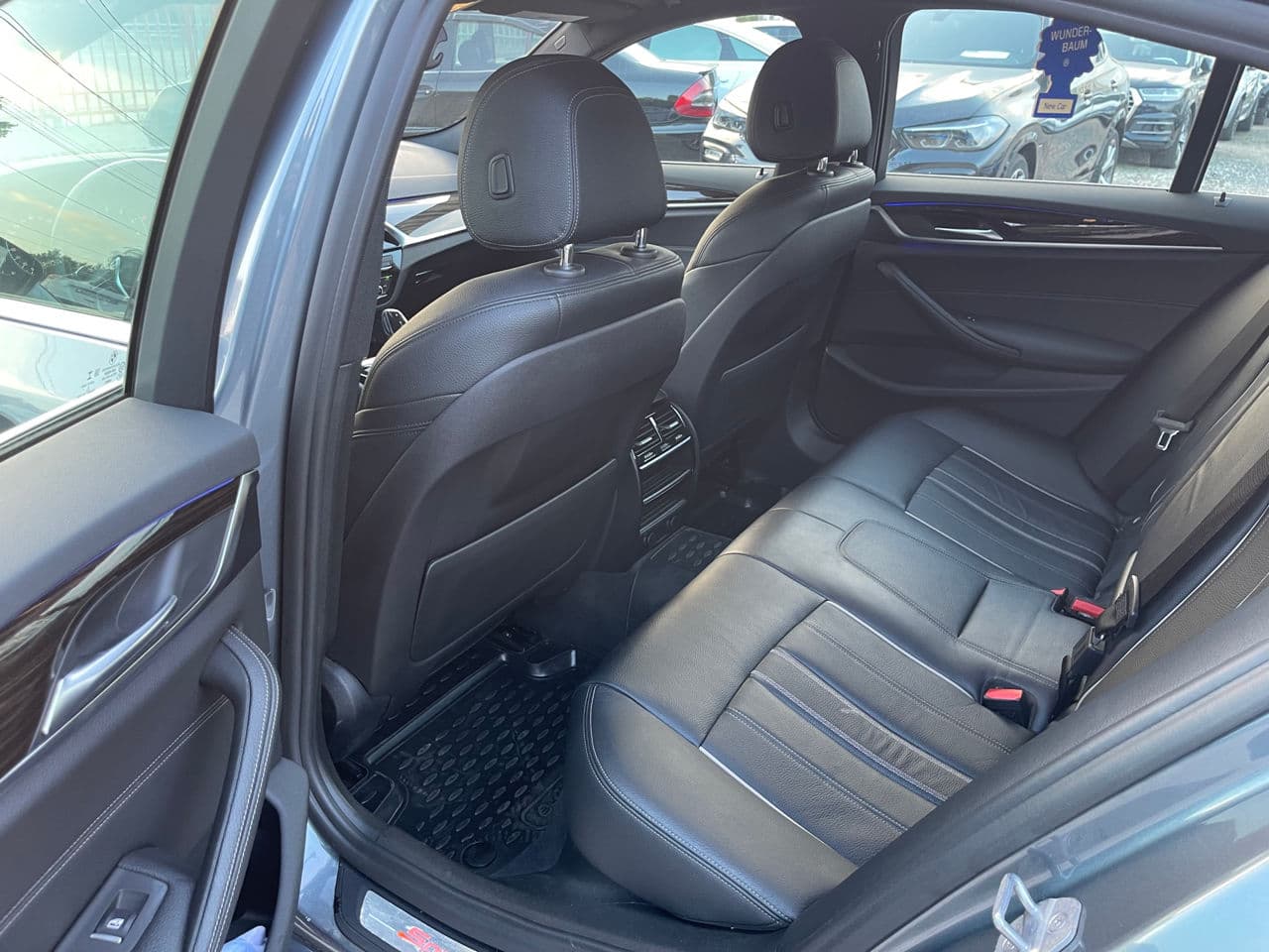 BMW 530 2018 — Миниатюра 17