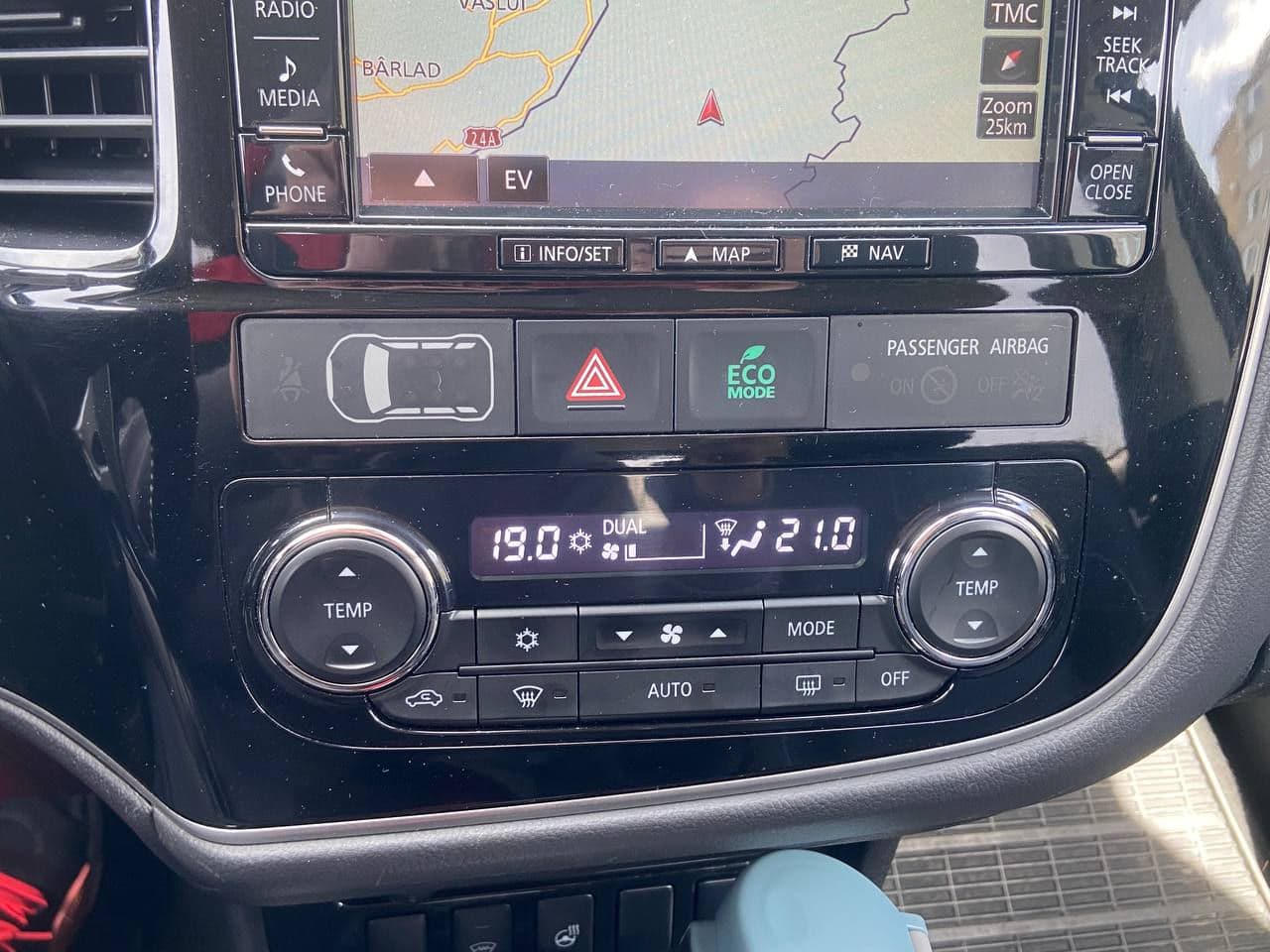2015 Mitsubishi Outlander — Miniatură 11