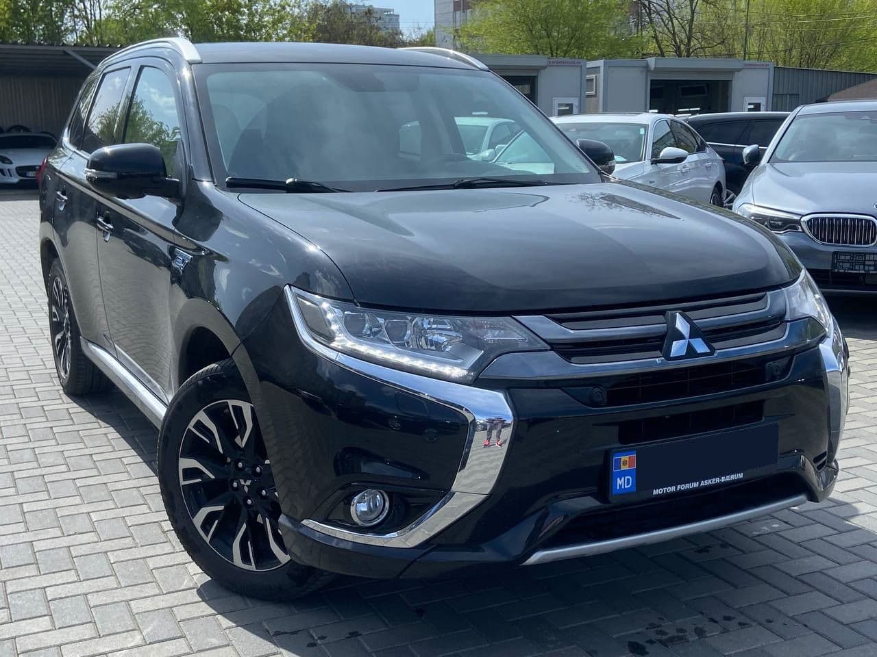 2015 Mitsubishi Outlander — Miniatură 2