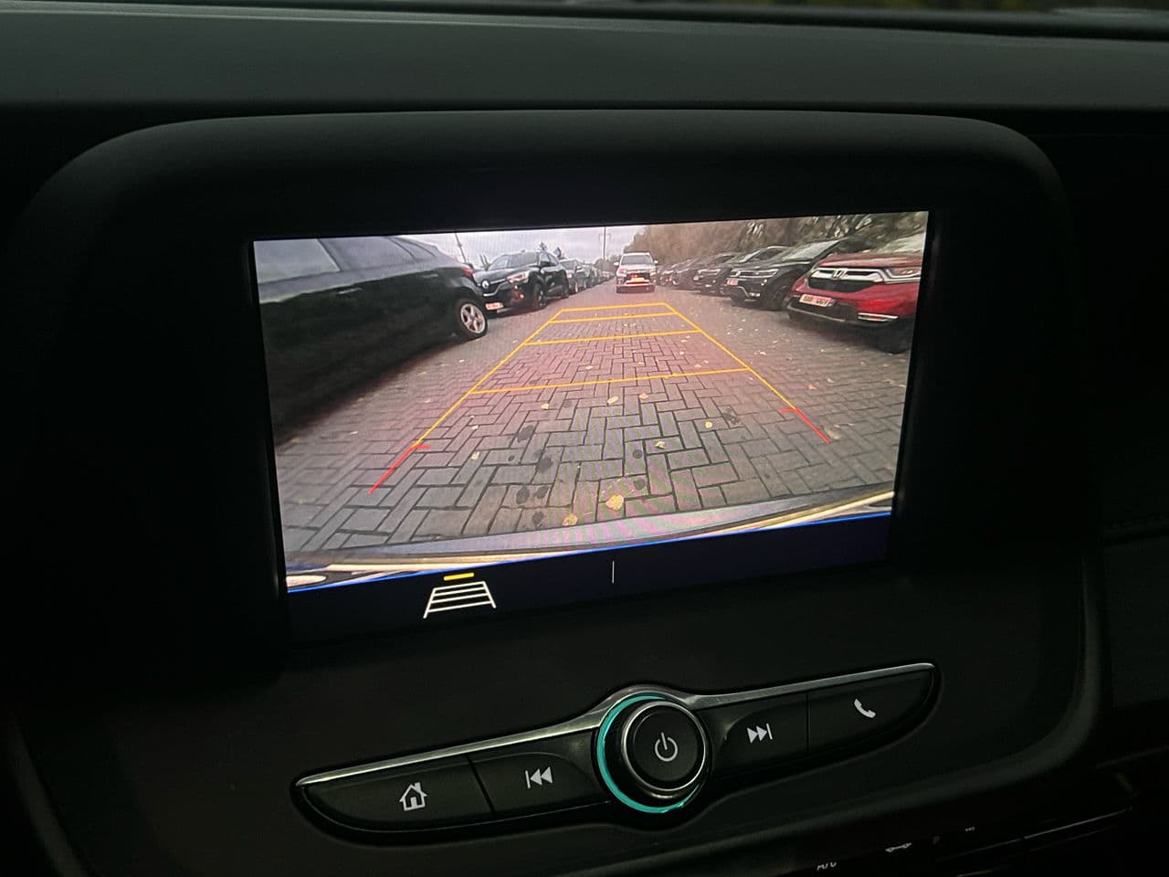 2019 Chevrolet Camaro — Miniatură 10