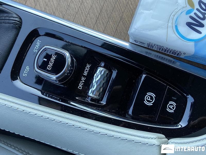 Volvo XC 90 2016 — Миниатюра 16