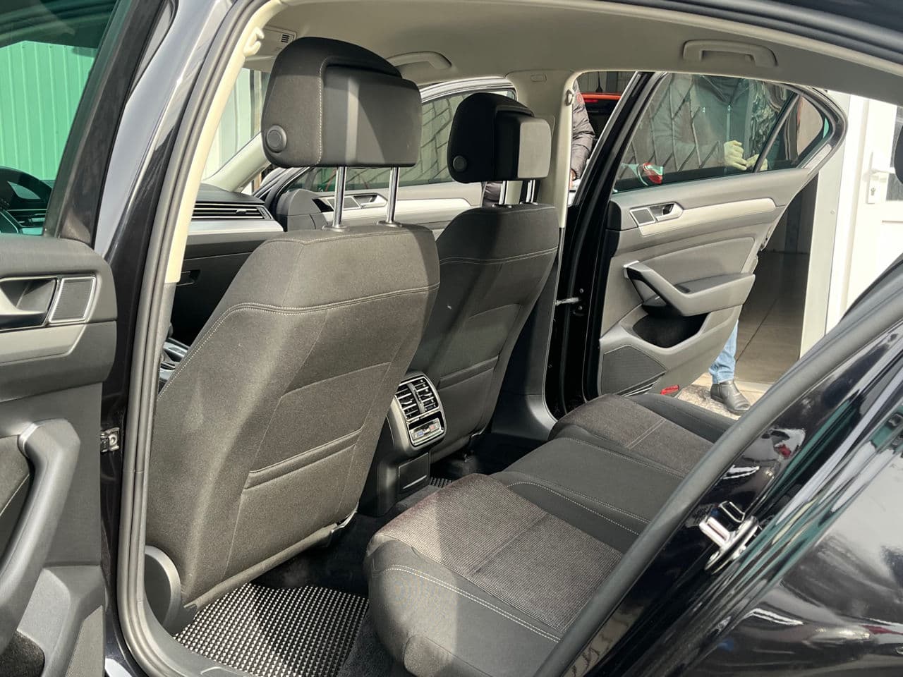 2015 Volkswagen Passat — Miniatură 16