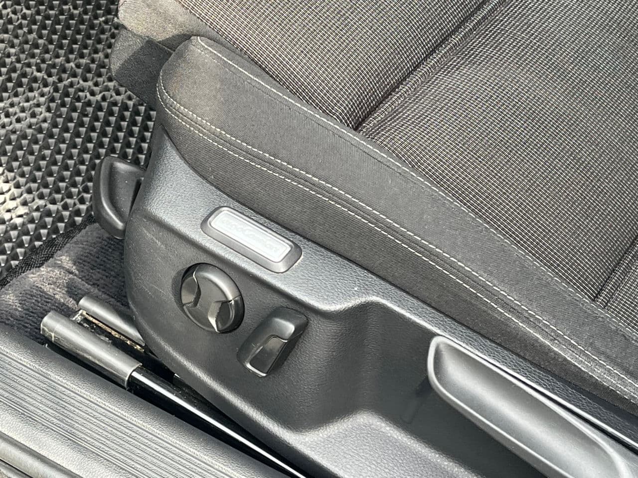 2015 Volkswagen Passat — Miniatură 15
