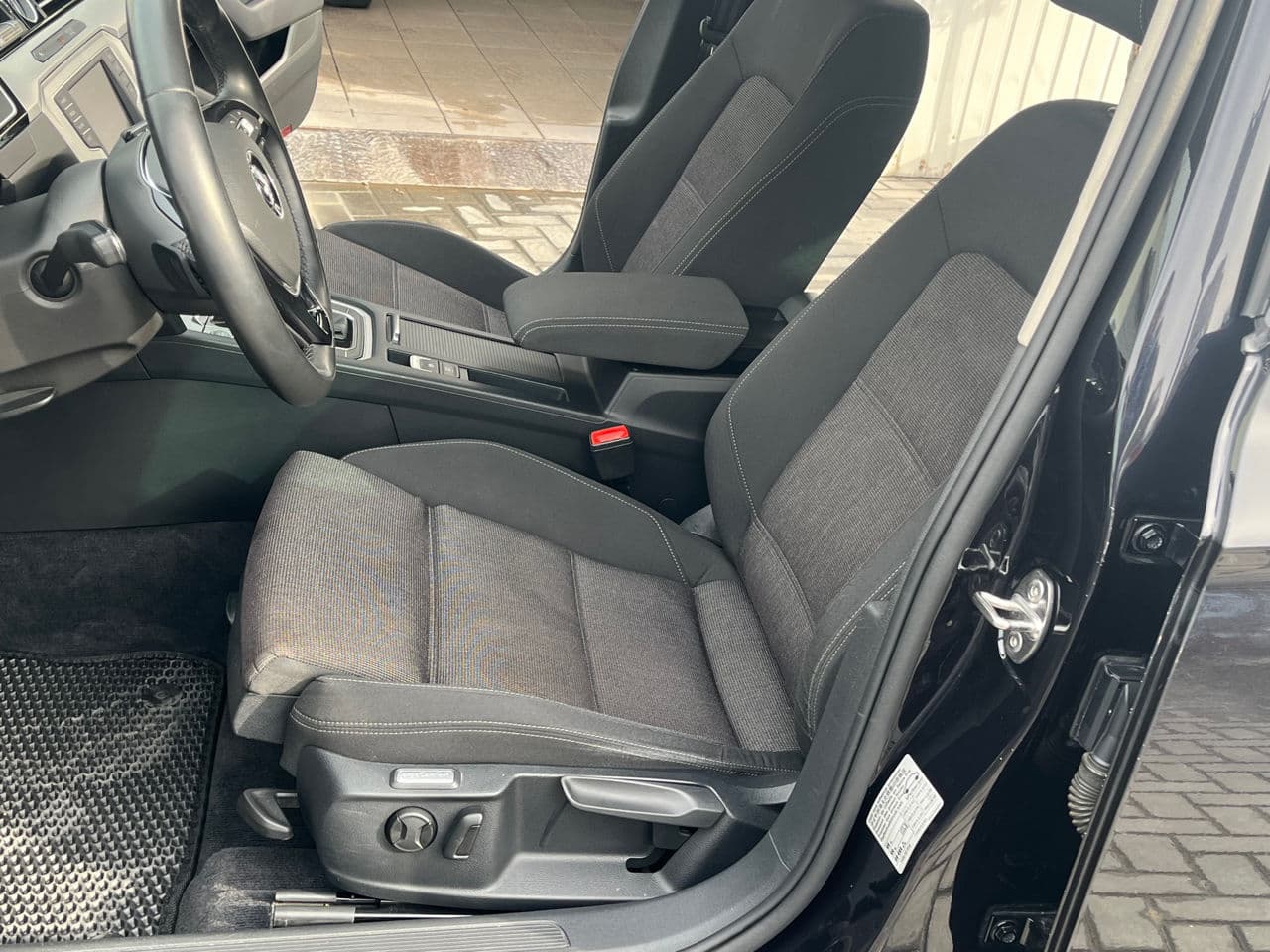 2015 Volkswagen Passat — Miniatură 5
