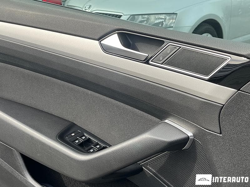 2015 Volkswagen Passat — Miniatură 10