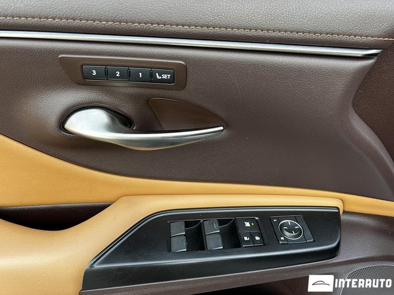 Lexus ES 300h 2018 — Миниатюра 24