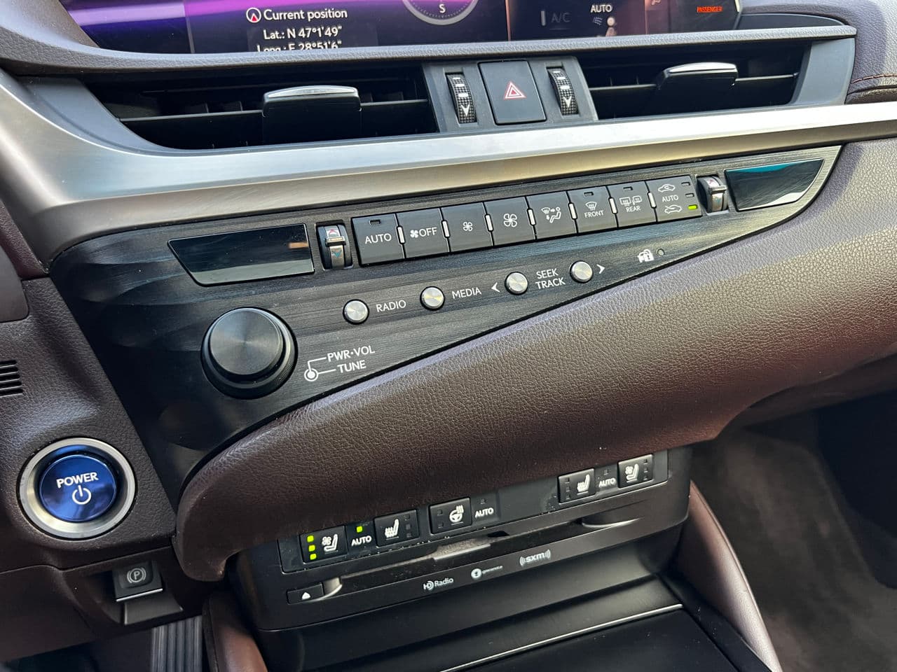 Lexus ES 300h 2018 — Миниатюра 12
