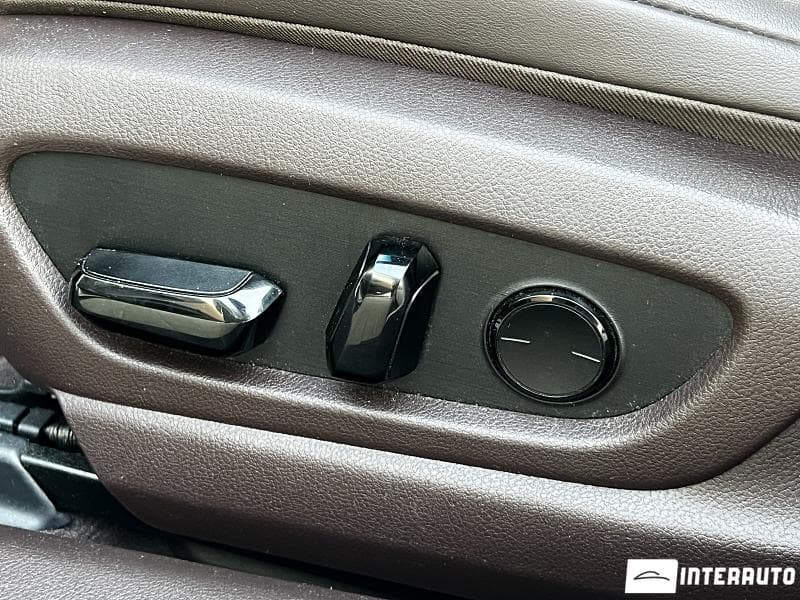 Lexus ES 300h 2018 — Миниатюра 23