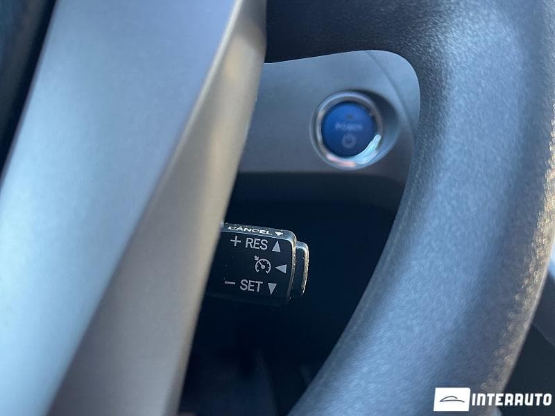2015 Toyota Prius — Miniatură 12