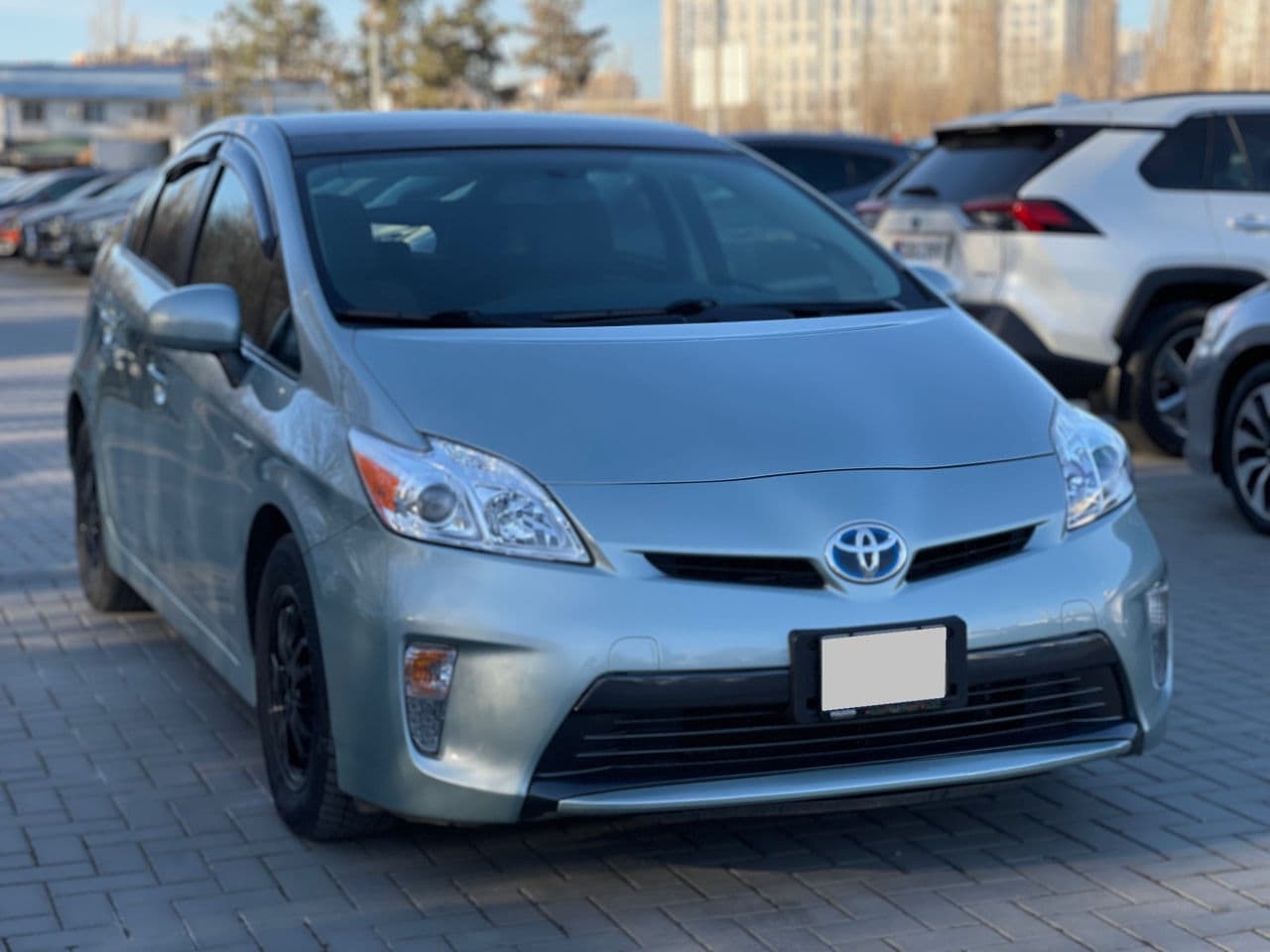 2015 Toyota Prius — Miniatură 2