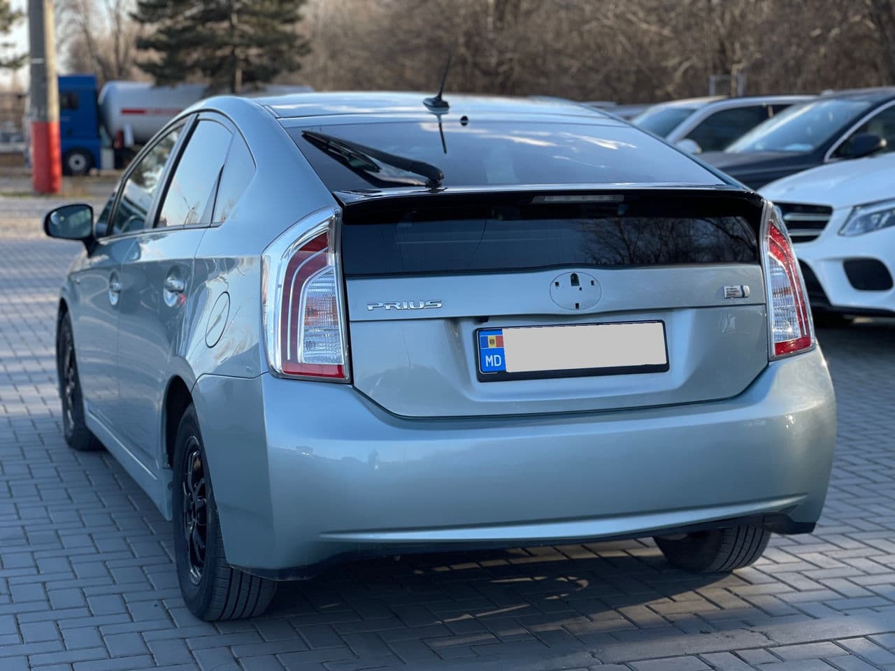 2015 Toyota Prius — Miniatură 4
