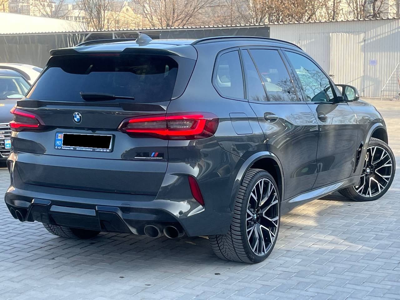 2022 BMW X5M Competition — Miniatură 4