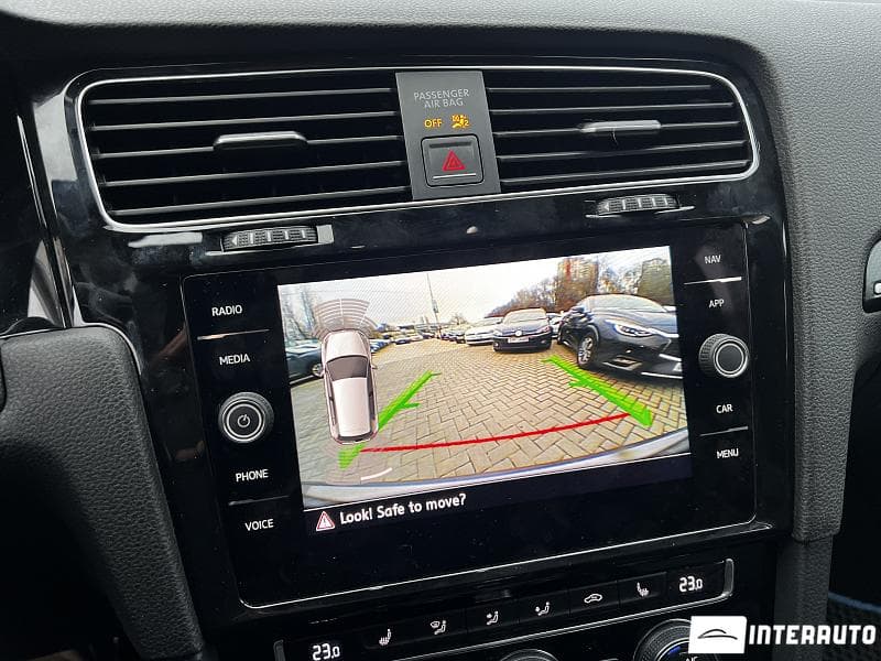 2015 Volkswagen Golf R — Miniatură 11