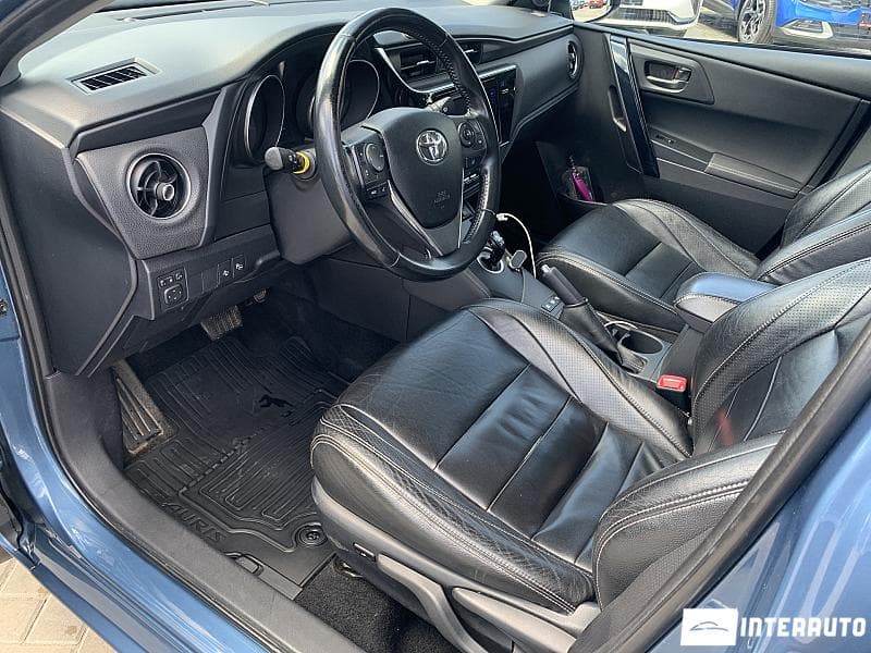 2015 Toyota Auris — Miniatură 5