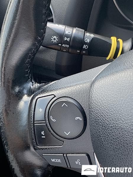 2015 Toyota Auris — Miniatură 10