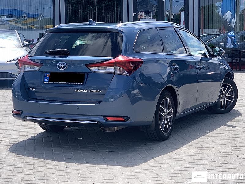 2015 Toyota Auris — Miniatură 3
