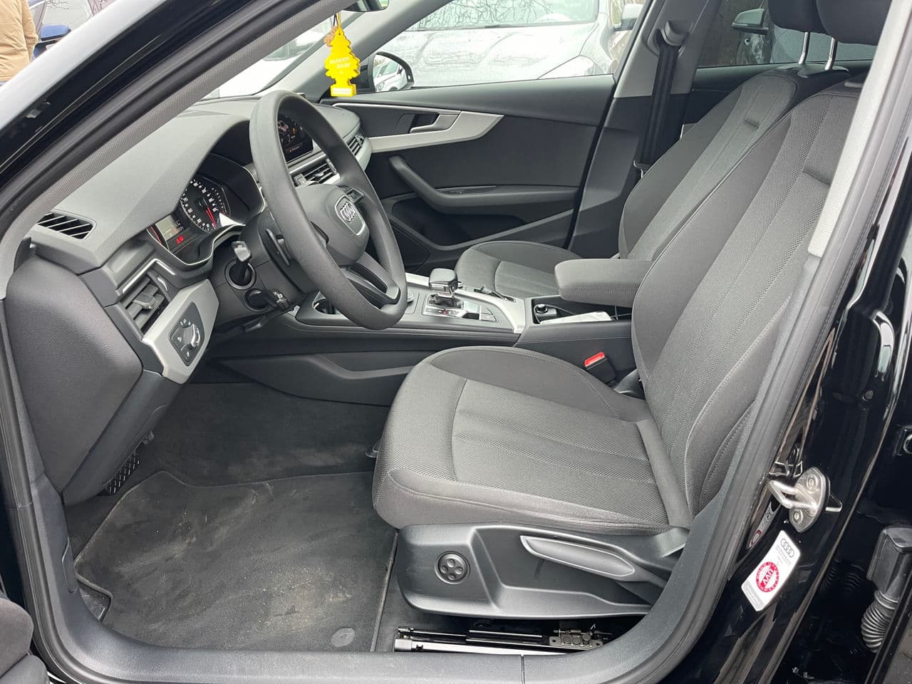 2018 Audi A4 — Miniatură 7