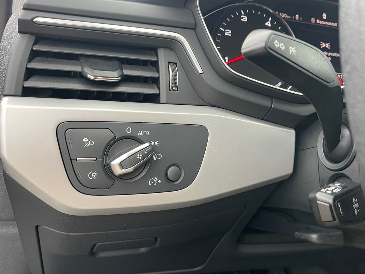 2018 Audi A4 — Miniatură 6
