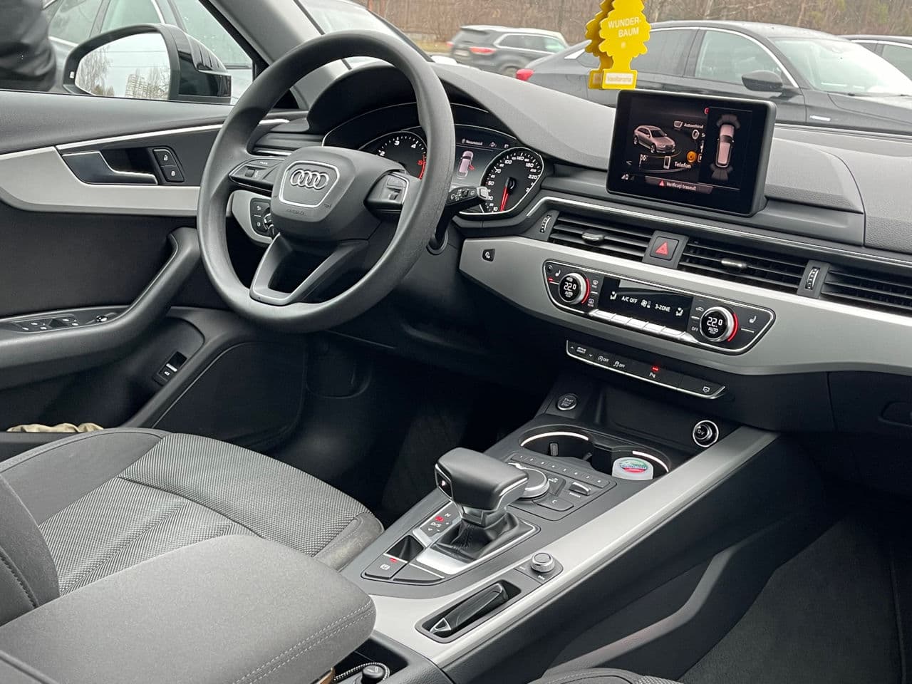 2018 Audi A4 — Miniatură 13