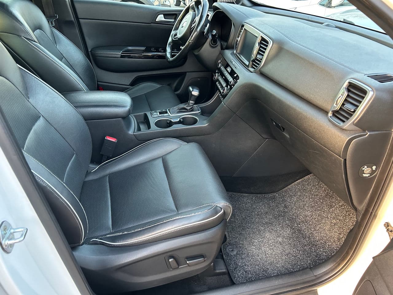 2016 Kia Sportage — Miniatură 16
