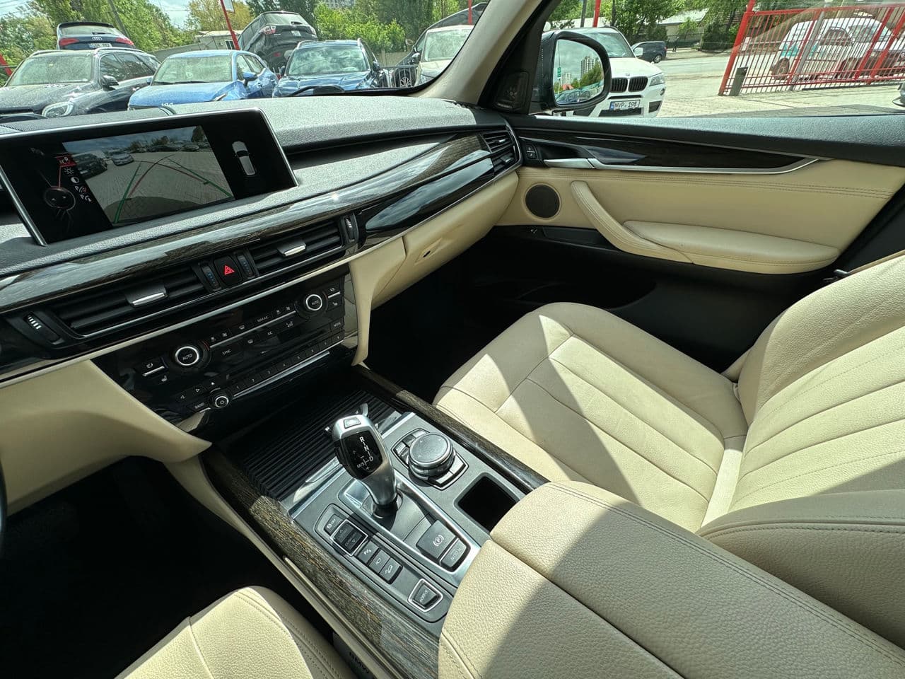 BMW X5 4.0e 2016 — Миниатюра 17