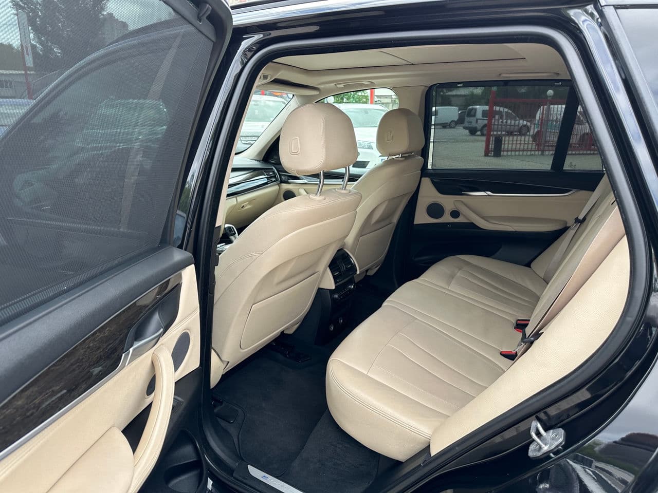 BMW X5 4.0e 2016 — Миниатюра 21