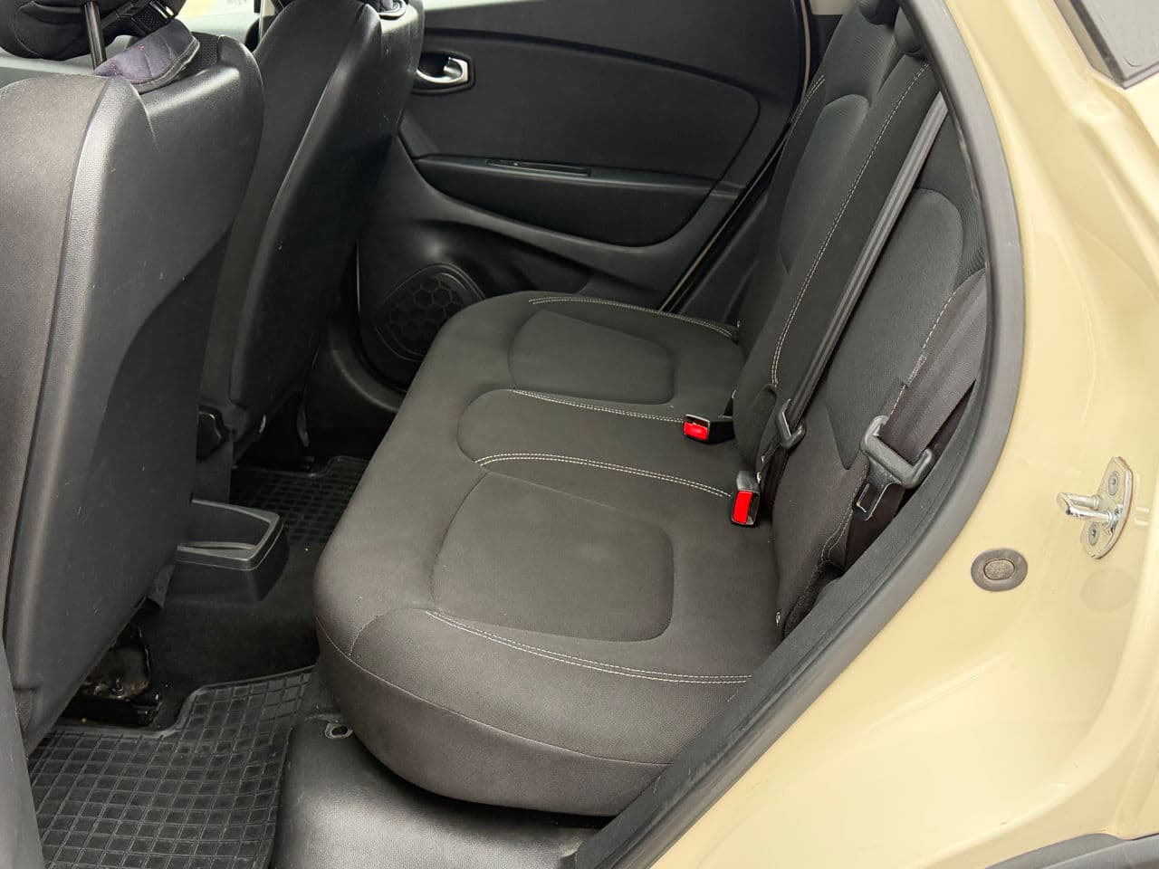 2017 Renault Captur — Miniatură 16